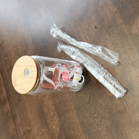 Monogrammed "R" Glass Cup - Picture 6 of 11